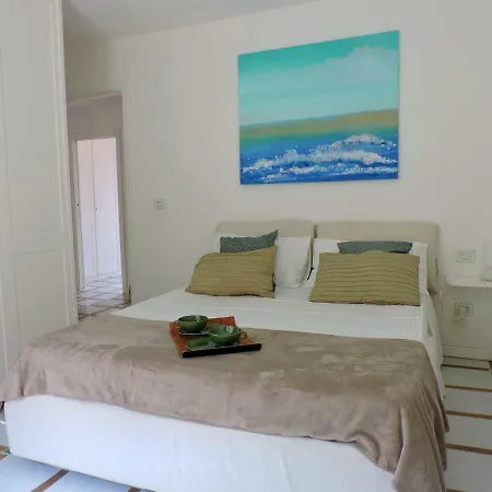 Loris House Tatil Evi